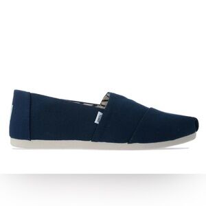 TOMS Navy Canvas Slip-On Shoe NWOT